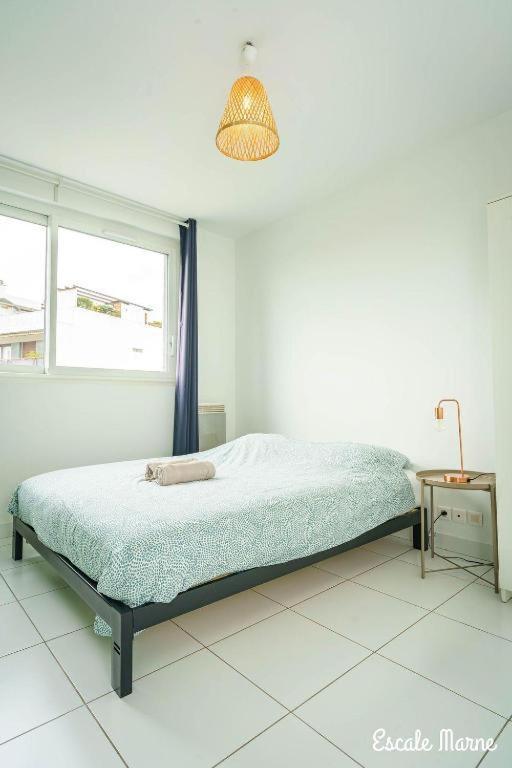 Escale-Marne Fr - 202 - Free Parking - Free Luggage Storage - All Equipped - Linen Included - Washing Machine - 10Mn Walk Metro 8 - Rer A - Panoramic View - From 1 To 14 Guests Maisons-Alfort Quarto foto