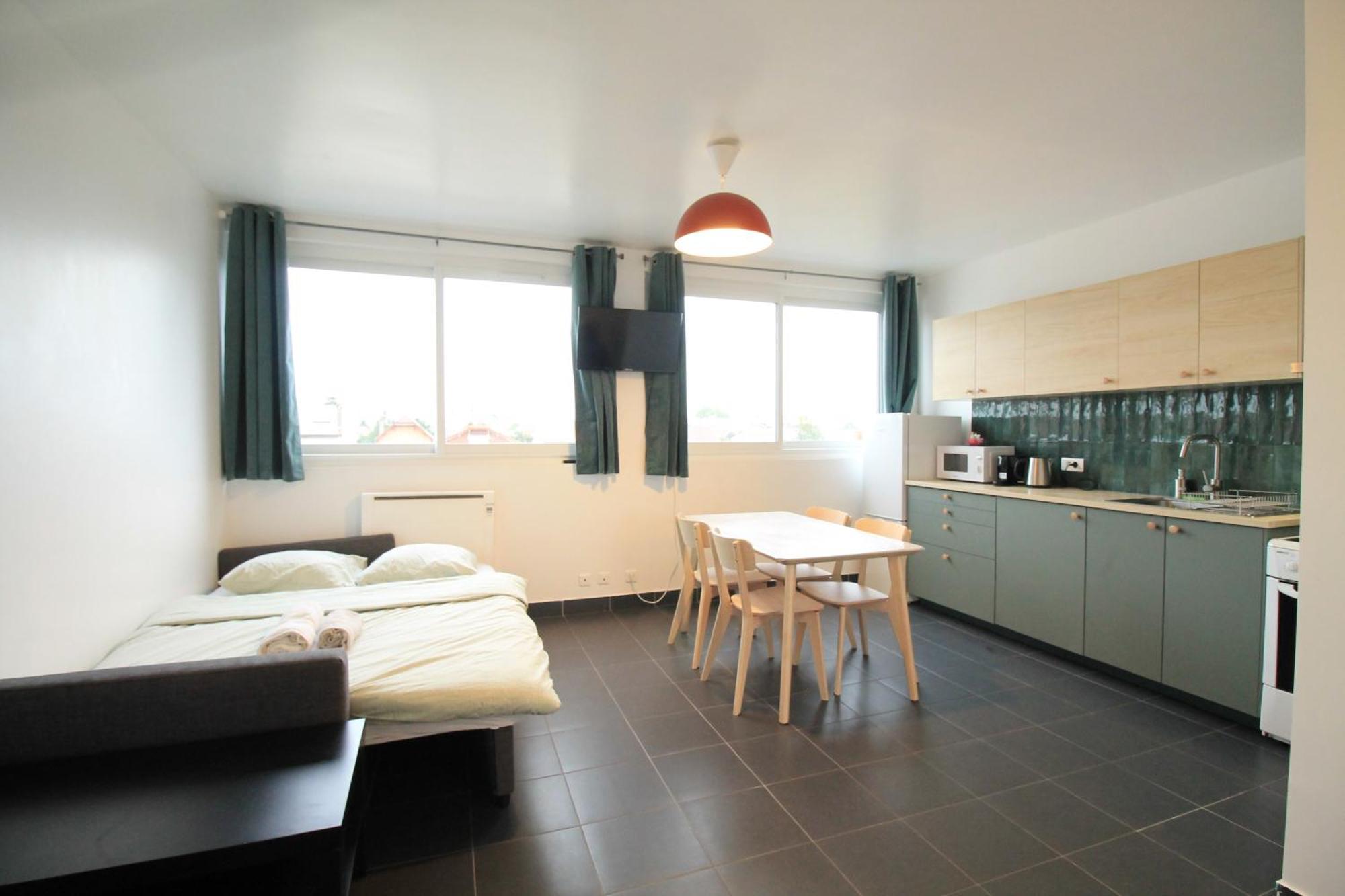 Escale-Marne Fr - 202 - Free Parking - Free Luggage Storage - All Equipped - Linen Included - Washing Machine - 10Mn Walk Metro 8 - Rer A - Panoramic View - From 1 To 14 Guests Maisons-Alfort Quarto foto