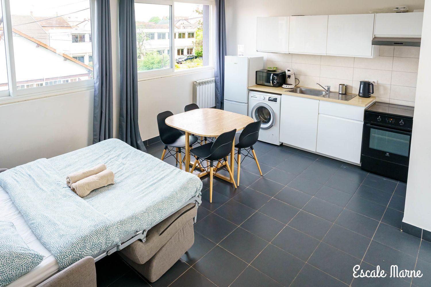 Escale-Marne Fr - 202 - Free Parking - Free Luggage Storage - All Equipped - Linen Included - Washing Machine - 10Mn Walk Metro 8 - Rer A - Panoramic View - From 1 To 14 Guests Maisons-Alfort Quarto foto